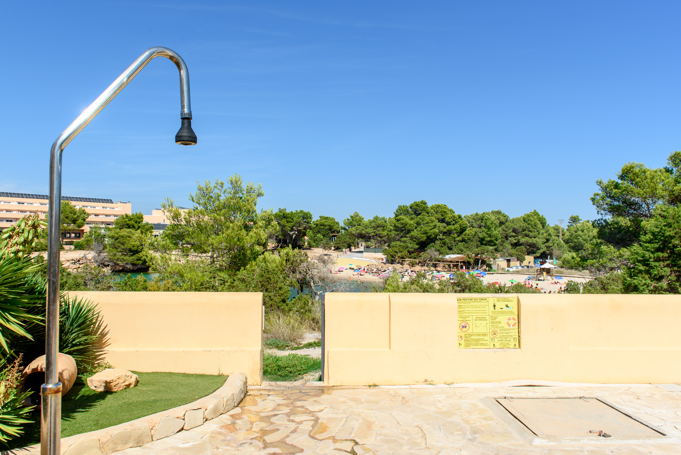 Resa estates Ibiza Port des torrent frontal sea views apartment shower ext.jpg